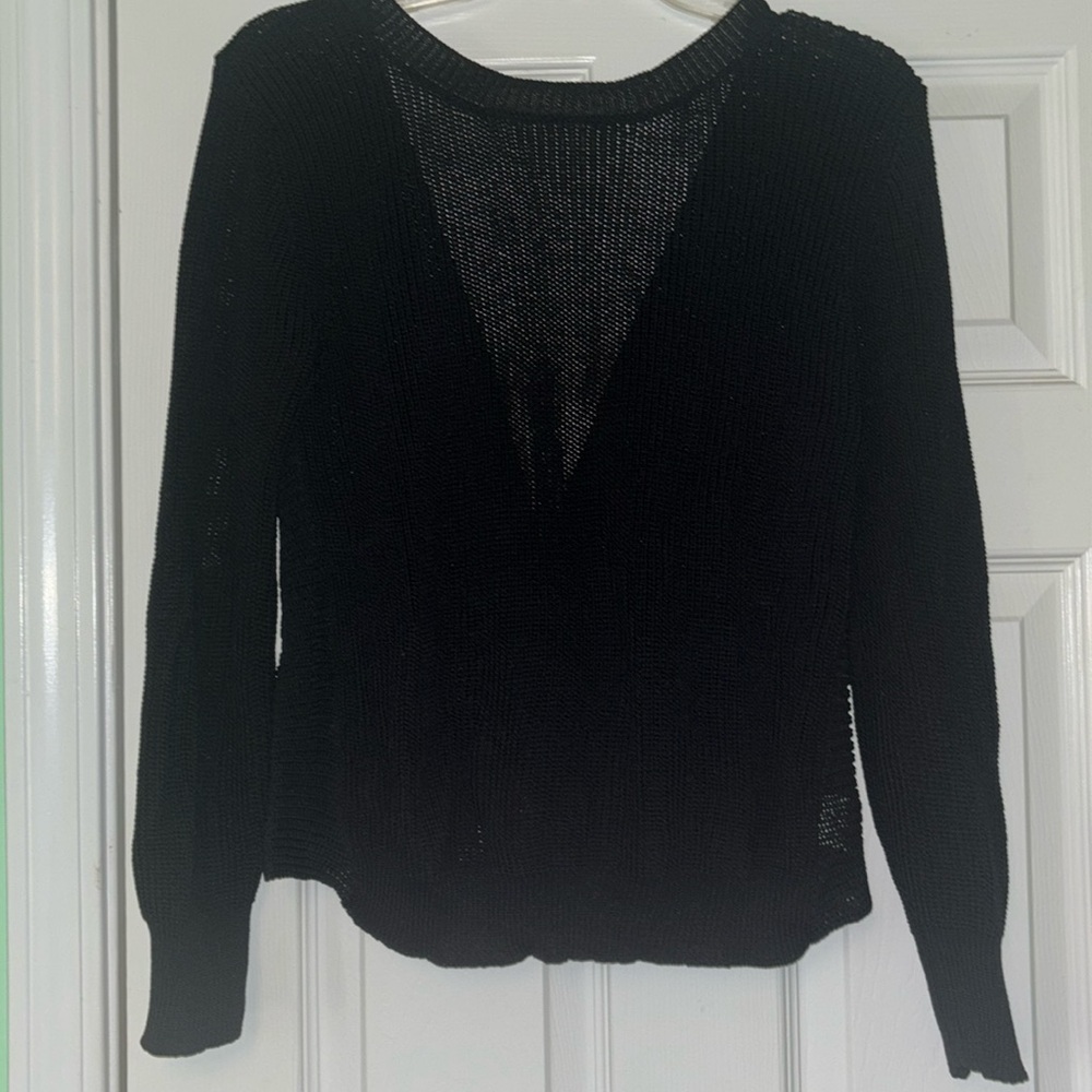 Shein. Sz M. Open Back. Black Sweater
